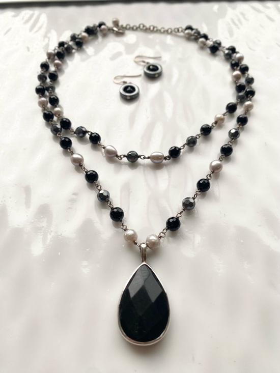 Onyx Pendant l drop double strand Necklaces, Sterling silver and Earrings - Picture 2 of 8